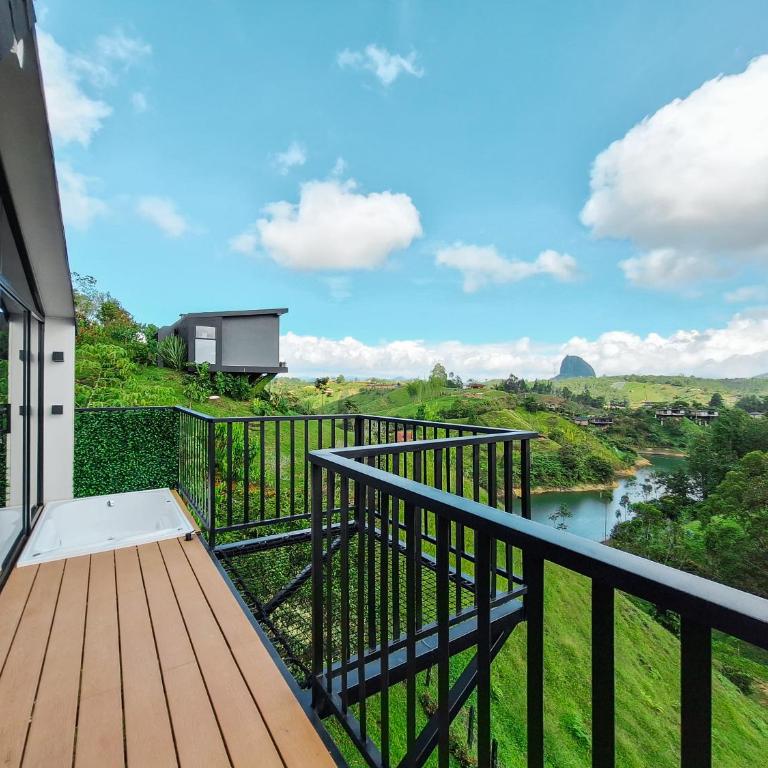 FORESTA 2 - Cabaña moderna con vista a la piedra - Casa - 2