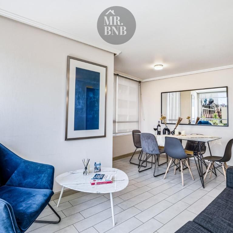 Morandé Apartments by MR BNB - Three-Bedroom Apartment with Balcony - 10