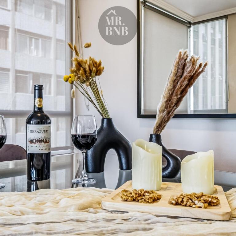 Morandé Apartments by MR BNB - Three-Bedroom Apartment with Balcony - 13