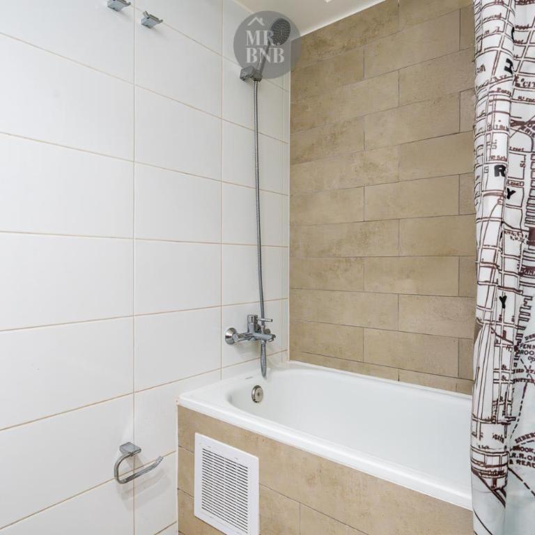 Morandé Apartments by MR BNB - Three-Bedroom Apartment with Balcony - 5