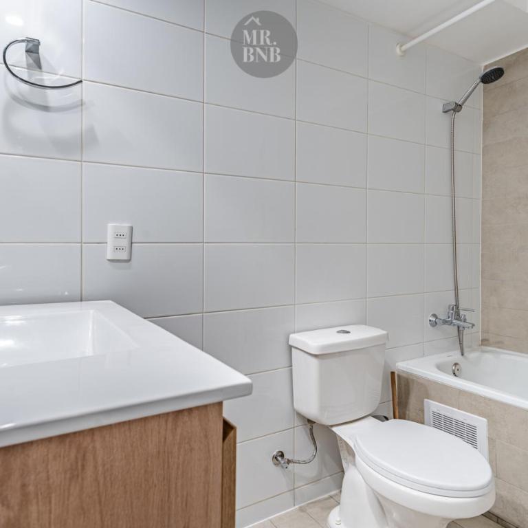 Morandé Apartments by MR BNB - Three-Bedroom Apartment with Balcony - 7