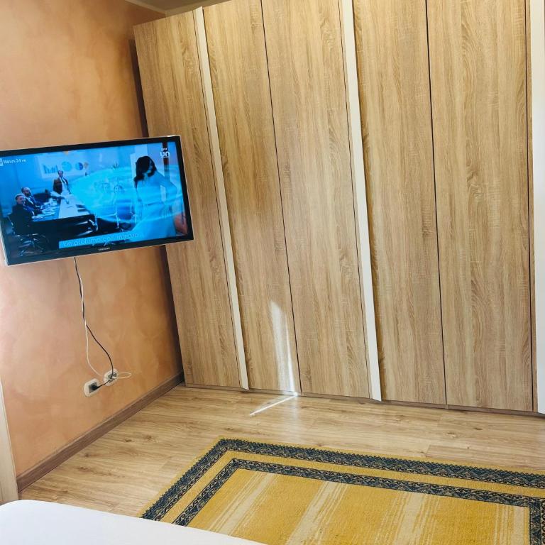 Urban Home Verona - Three-Bedroom Apartment - 39