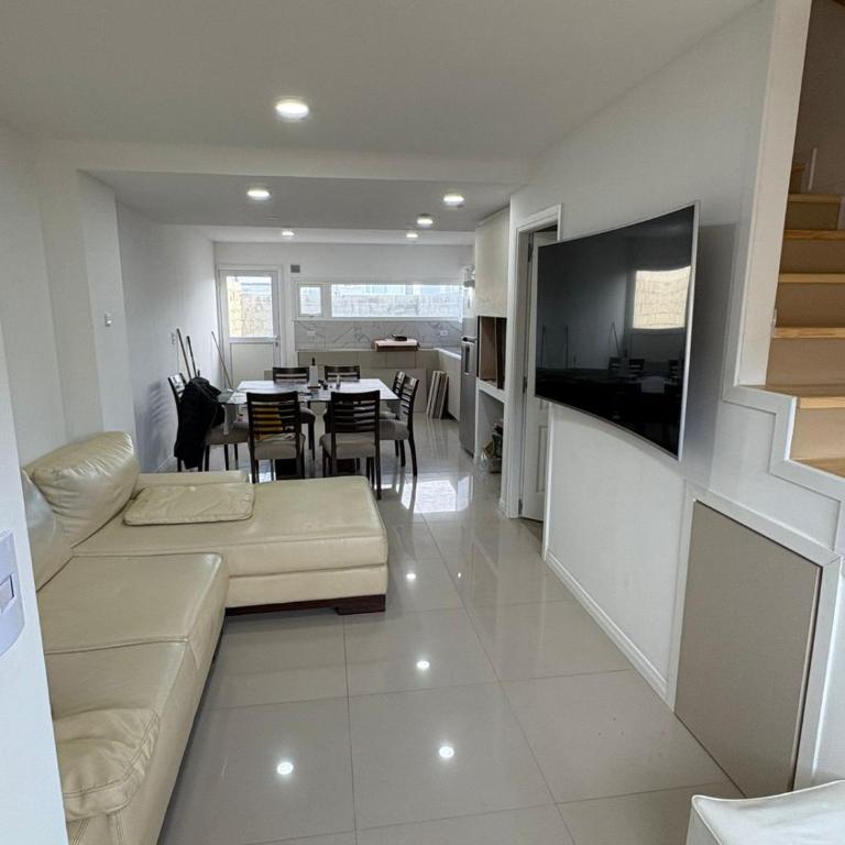 Dúplex barrio Aeropuerto - Apartamento de 2 dormitorios - 2