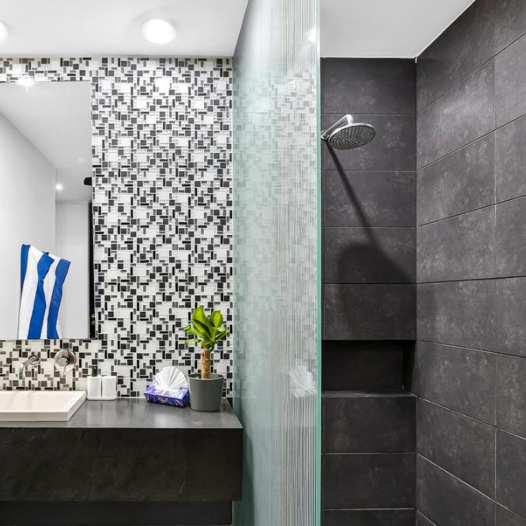 Tranquil Avalon Condo, Garden Access & Bay View - Apartamento de 2 dormitorios - 4