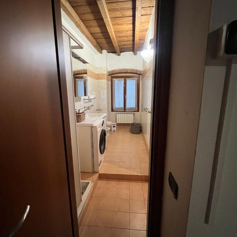 IRIS - Spaziosa Casa Indipendente - Appartamento con 3 Camere da Letto - 41
