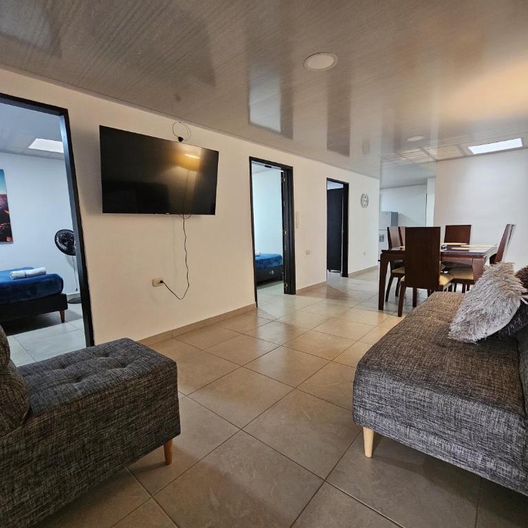 Apartamentos Zona Circunvalar Por Parceros Group - Three-Bedroom Standard Apartment - 4