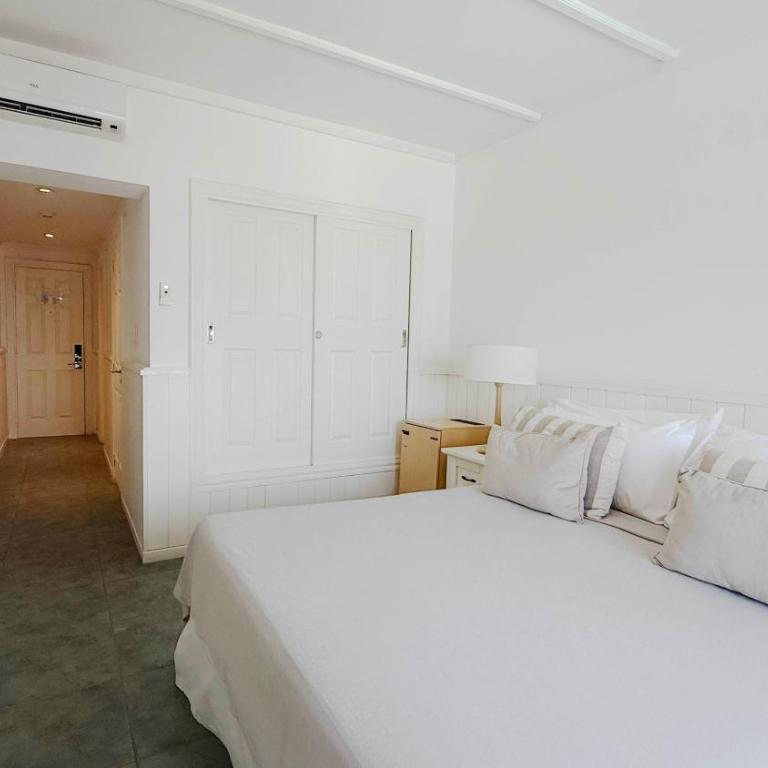 Terrazas Al Mar - Habitación Superior con vistas a la piscina y al mar - 3