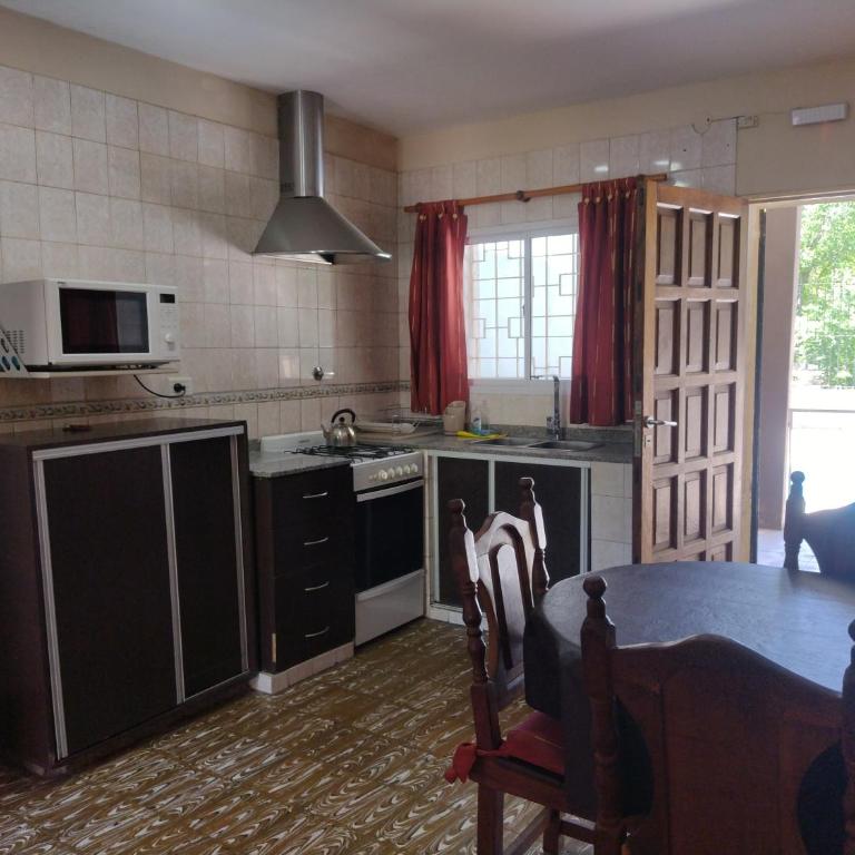 Cabañas Los Pinos - Casa - 3