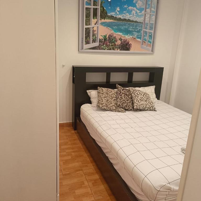 Formidable seaview - Three-Bedroom Apartment - 9