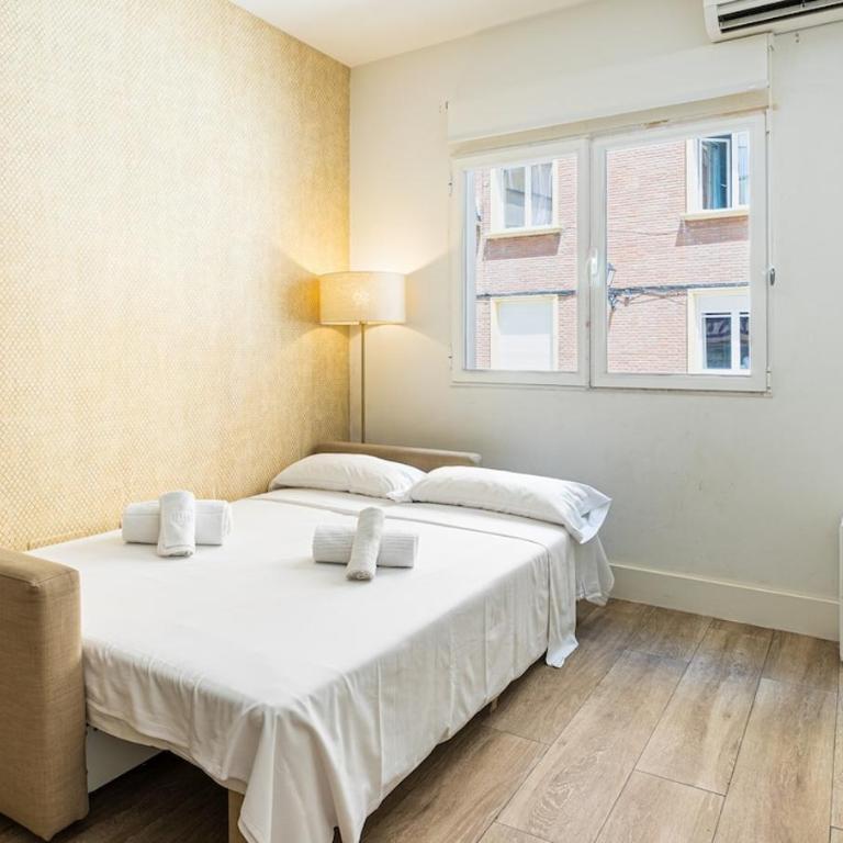 Central Bungalow - Luxury Stay - Near El Retiro - One-Bedroom House - 29