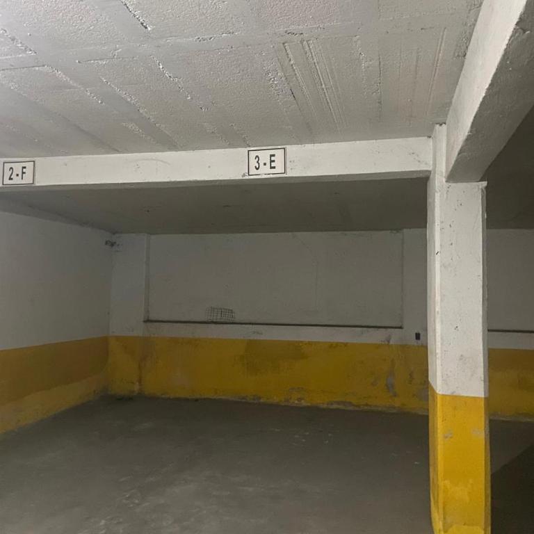 depto a 1 cuadra de peatonal, luminoso con pile y cochera - Apartamento de 2 dormitorios - 15