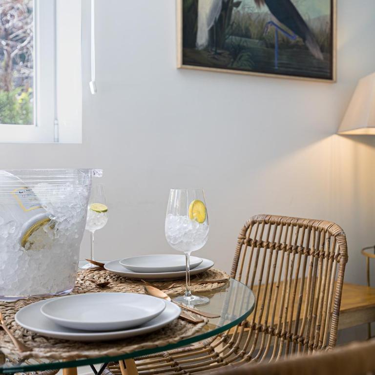 3BR Central Madrid Gem - Rare Private Garden - Three-Bedroom House - 4