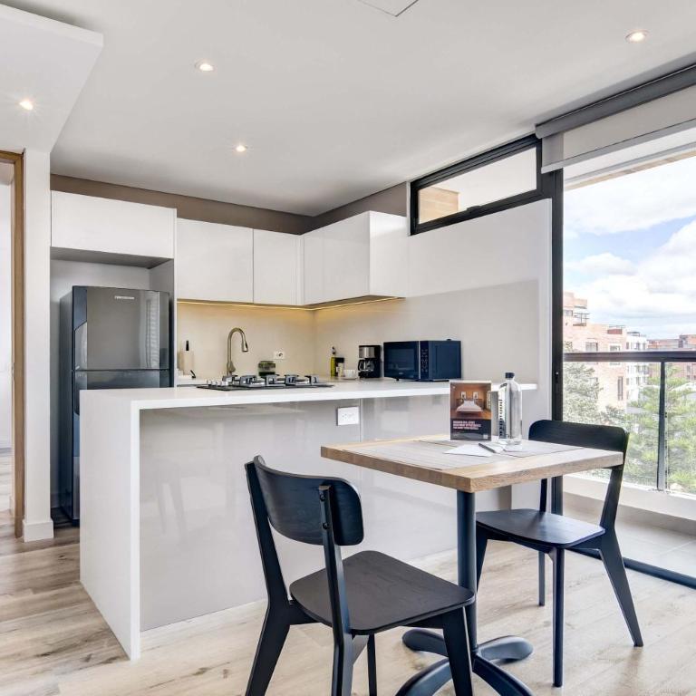 Beautiful 1BR Balcony in Santa Barbara - Apartamento - 4