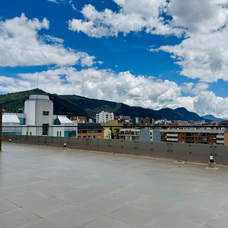 Beautiful 1BR Balcony in Santa Barbara - Apartamento - 39