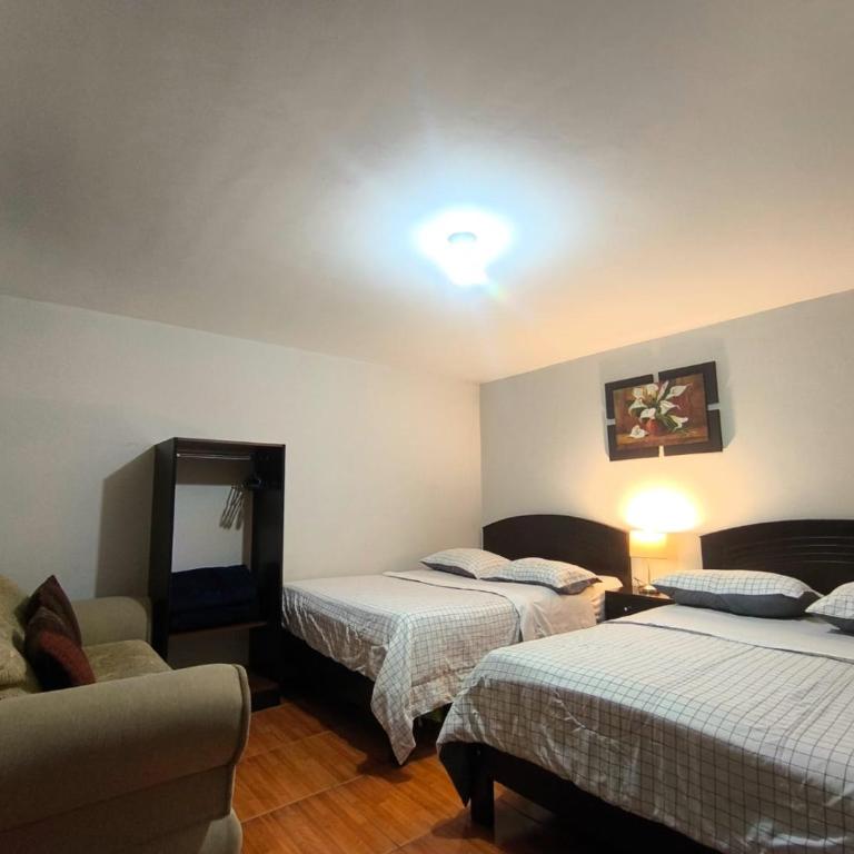 Hotel la encantada - Habitación Cuádruple con baño privado - 1