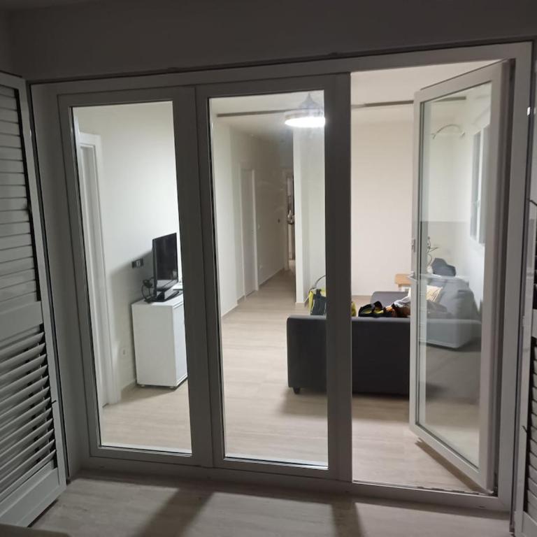 Casa recièn reformada con jardin y piscina privada - Casa Unifamiliar de 3 dormitorios - 20