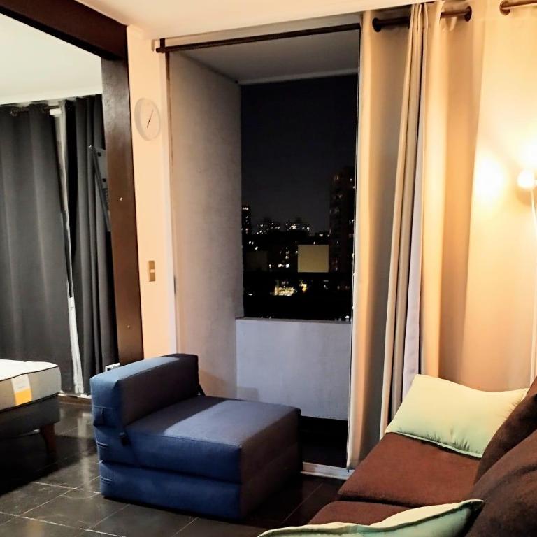 Apartamento con Vista a la Cordillera y Estacionamiento en Santiago Centro Modern apartment with mountain view and parking in Santiago Centre - One-Bedroom Apartment with Balcony and Mountain View - 23
