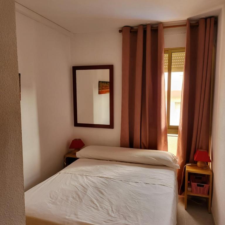 Apartamento con garaje y piscina en Oropesa del Mar - Apartamento de 2 dormitorios - 22
