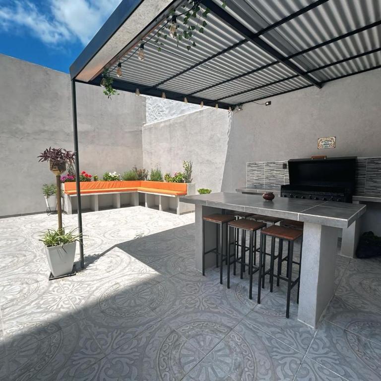 Vivi la comodidad de una casa pensada para vos - One-Bedroom House - 4