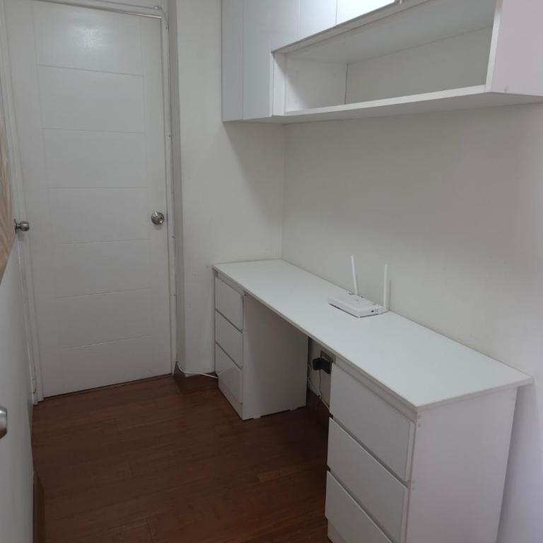 Elegant, central and cozy apartment - Three-Bedroom Apartment - 2