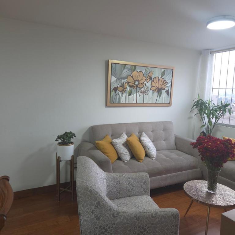 Elegant, central and cozy apartment - Three-Bedroom Apartment - 8
