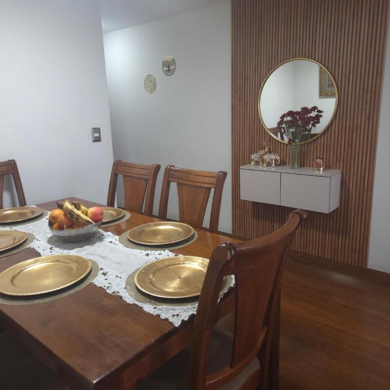 Elegant, central and cozy apartment - Three-Bedroom Apartment - 14