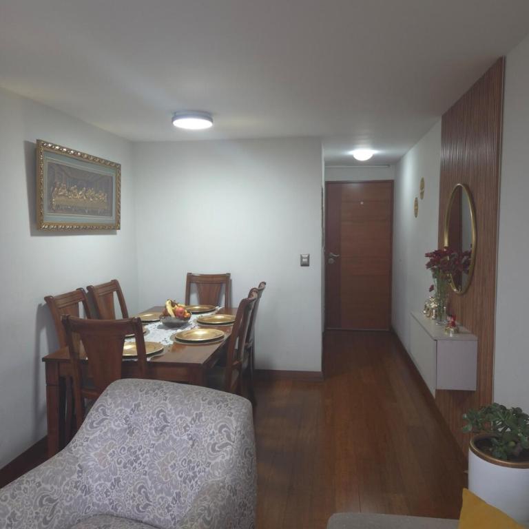 Elegant, central and cozy apartment - Three-Bedroom Apartment - 18