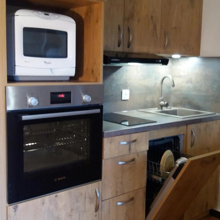 Appartement 2 chambres - 6 pers - Centre station - FR-1-836-17 - Apartment - 3