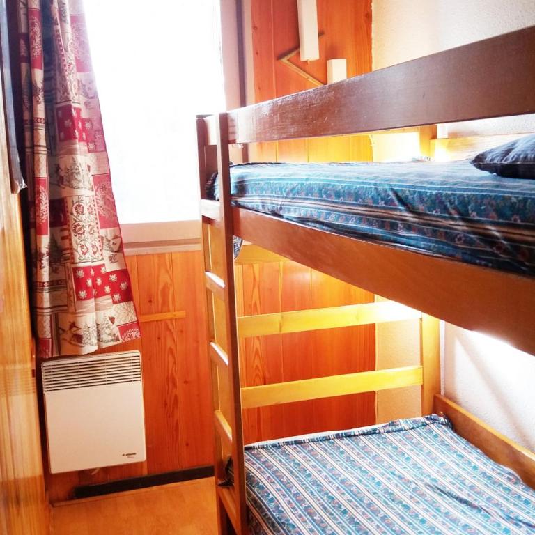 Appartement 2 chambres - 6 pers - Centre station - FR-1-836-17 - Apartment - 4