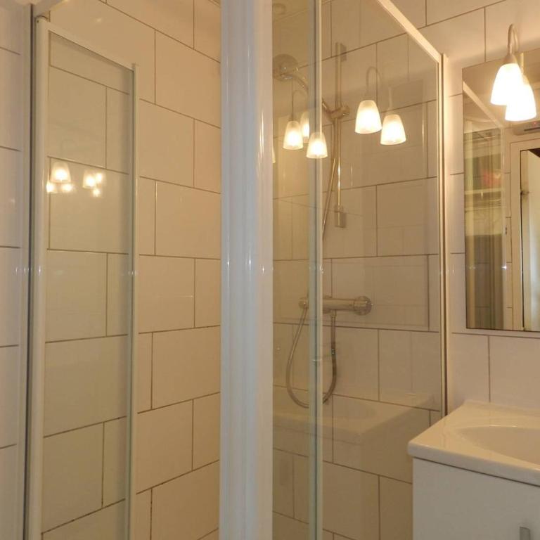 Studio cabine avec terrasse à Bormes-les-Mimosas - FR-1-251-874 - Appartement - 5