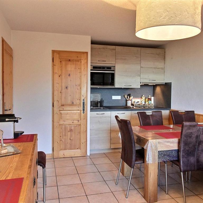 Appartement 2 chambres, pied de piste, parking, 6 personnes - FR-1-836-18 - Appartamento - 2
