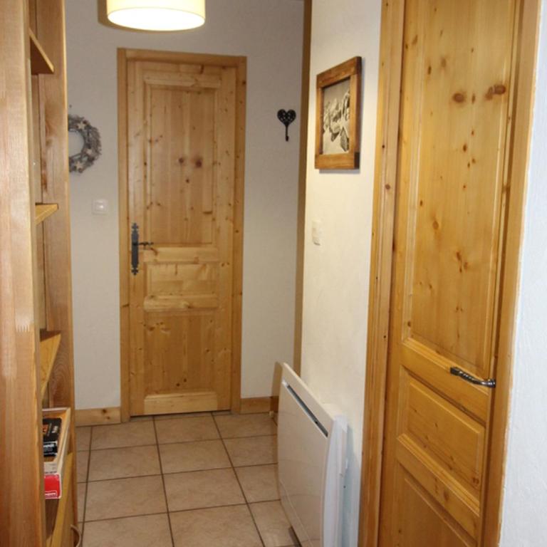 Appartement 2 chambres, pied de piste, parking, 6 personnes - FR-1-836-18 - Appartamento - 11