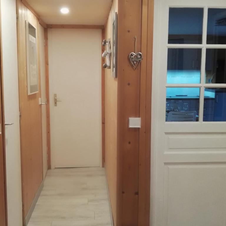 Charmant 2 pièces aux Carroz d'Arâches avec parking et WIFI - 4 personnes - FR-1-836-23 - Appartement - 12