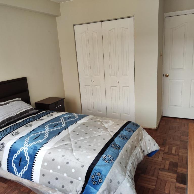 Departamento céntrico - Three-Bedroom Apartment - 11