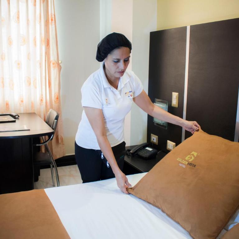 Hotel Golden Vista - Suite con bañera de hidromasaje - Cama extragrande - 2