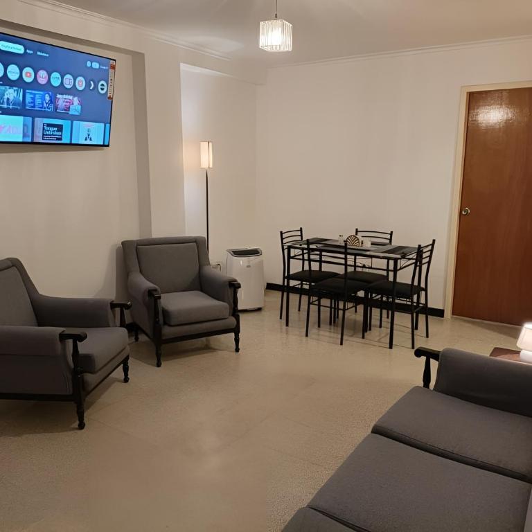 Lindo Apartamento Full Equipo con 2 habitaciones y Amplia Terraza con Agua y Ascensor - Two-Bedroom Apartment - 2