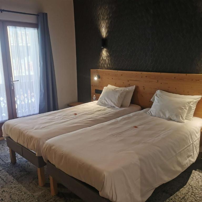 Hotel Les Bruyères - Chambre Triple Standard avec Balcon - 8