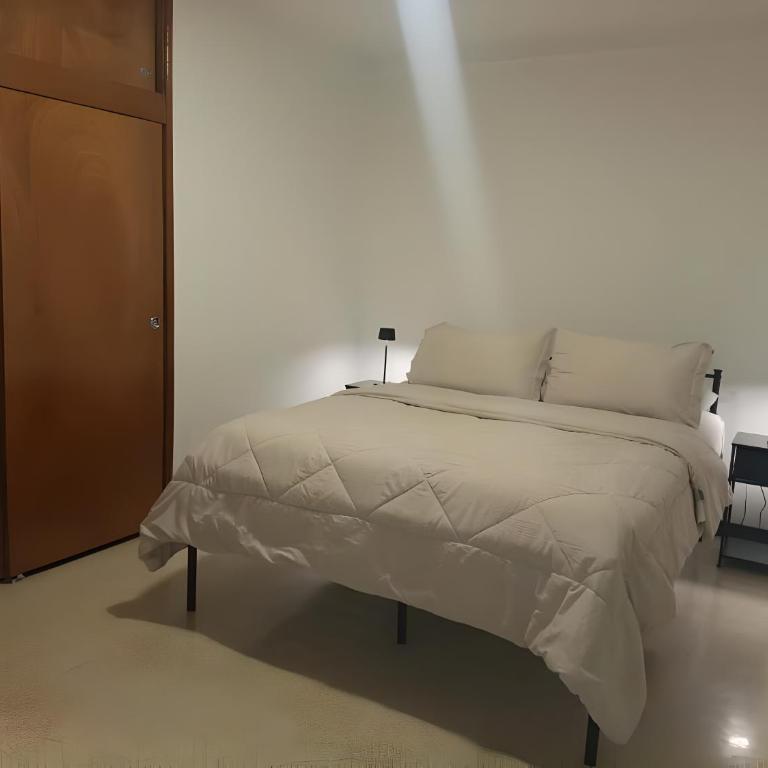 Lindo Apartamento Full Equipo con 2 habitaciones y Amplia Terraza con Agua y Ascensor - Two-Bedroom Apartment - 5