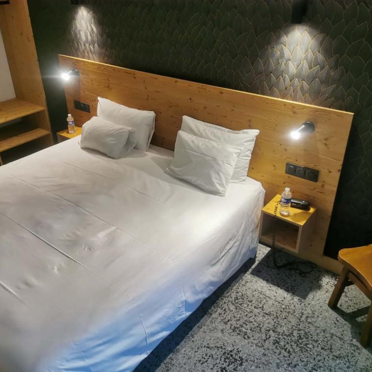 Hotel Les Bruyères - Chambre Double ou Lits Jumeaux avec Balcon - 7