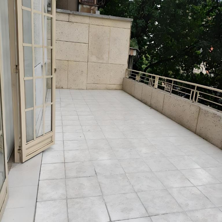 Lindo Apartamento Full Equipo con 2 habitaciones y Amplia Terraza con Agua y Ascensor - Two-Bedroom Apartment - 13