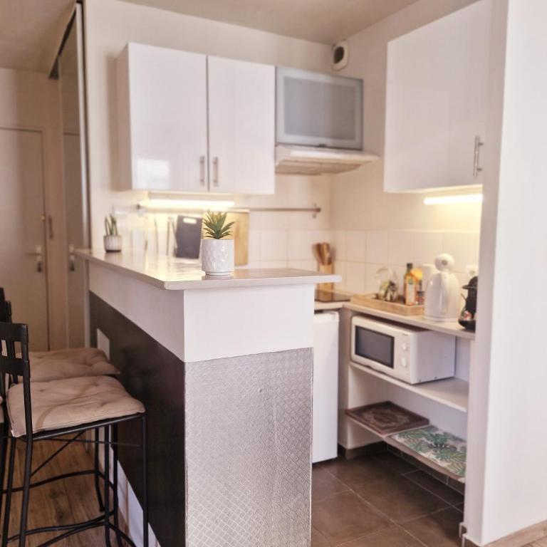 Charmant appart central avec Terrasse & Clim - Appartement avec Terrasse - 12