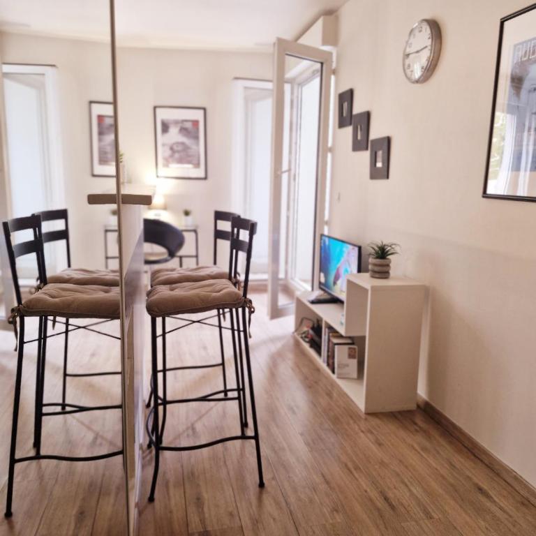 Charmant appart central avec Terrasse & Clim - Appartement avec Terrasse - 23