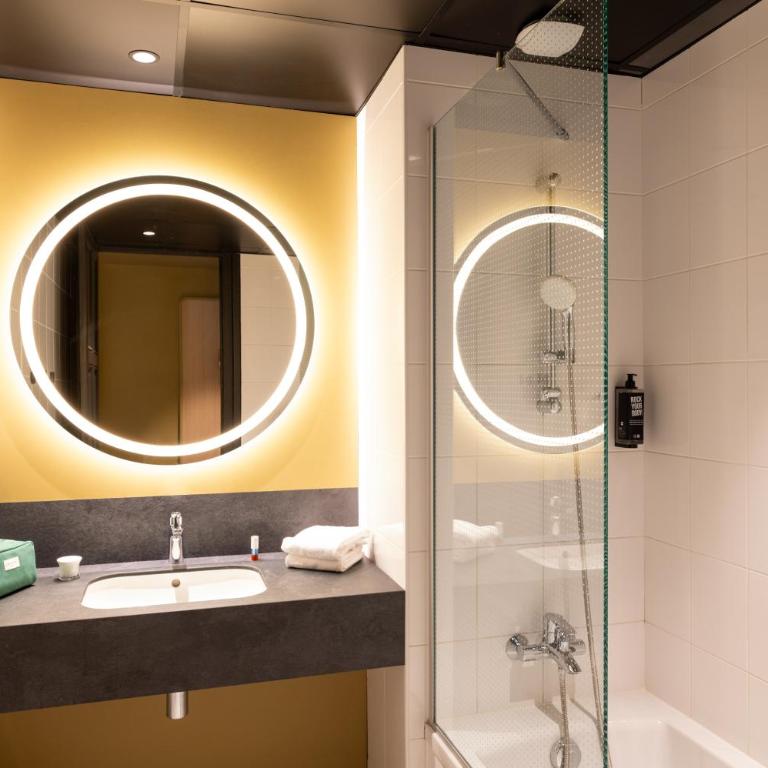 ibis Lyon Centre Perrache - Chambre Double Premium avec Canapé-Lit - 5