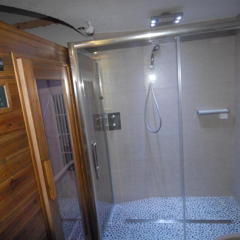 Chamonix Central Panoramic Apartment & Private Sauna - Apartamento Superior con sauna - 9