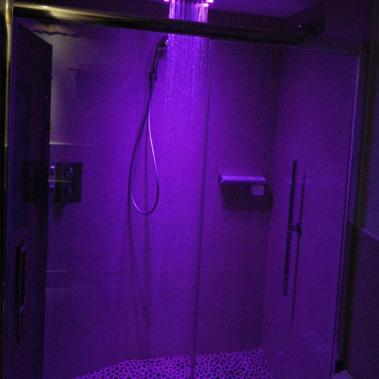 Chamonix Central Panoramic Apartment & Private Sauna - Apartamento Superior con sauna - 10