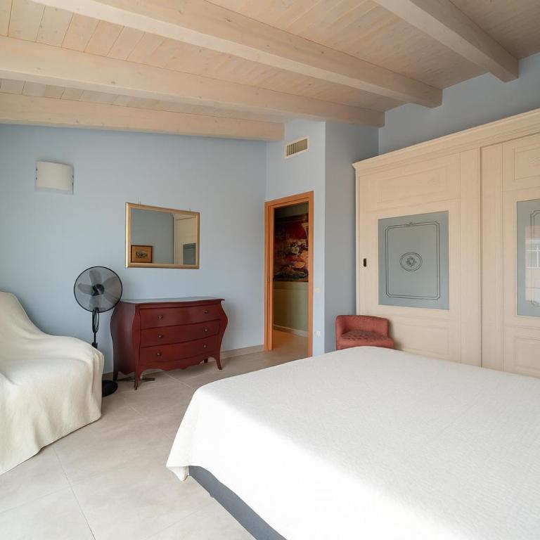 G&G Vacation Apartment - Two-Bedroom Apartment with Sea View - 6