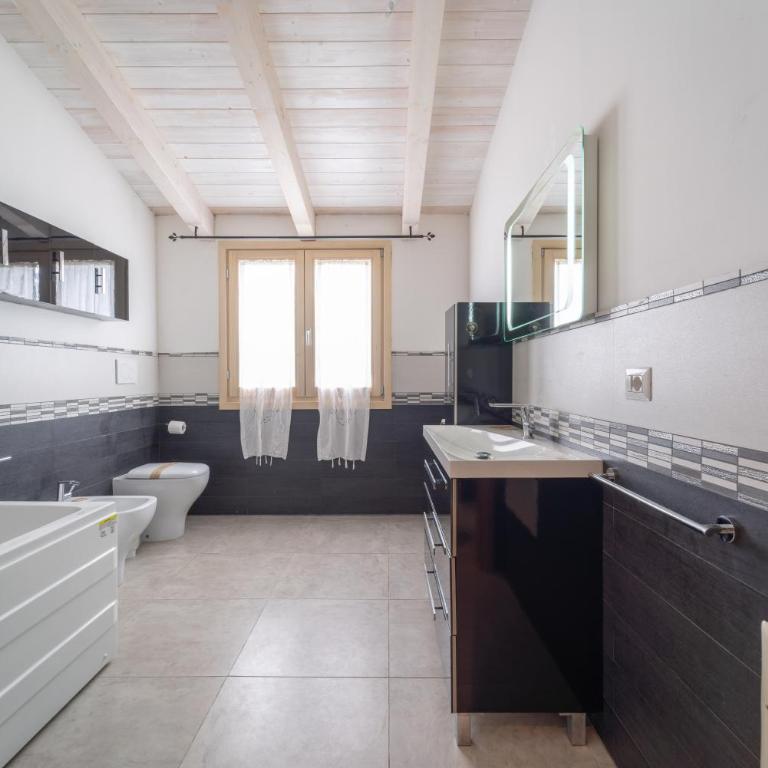 G&G Vacation Apartment - Two-Bedroom Apartment with Sea View - 12
