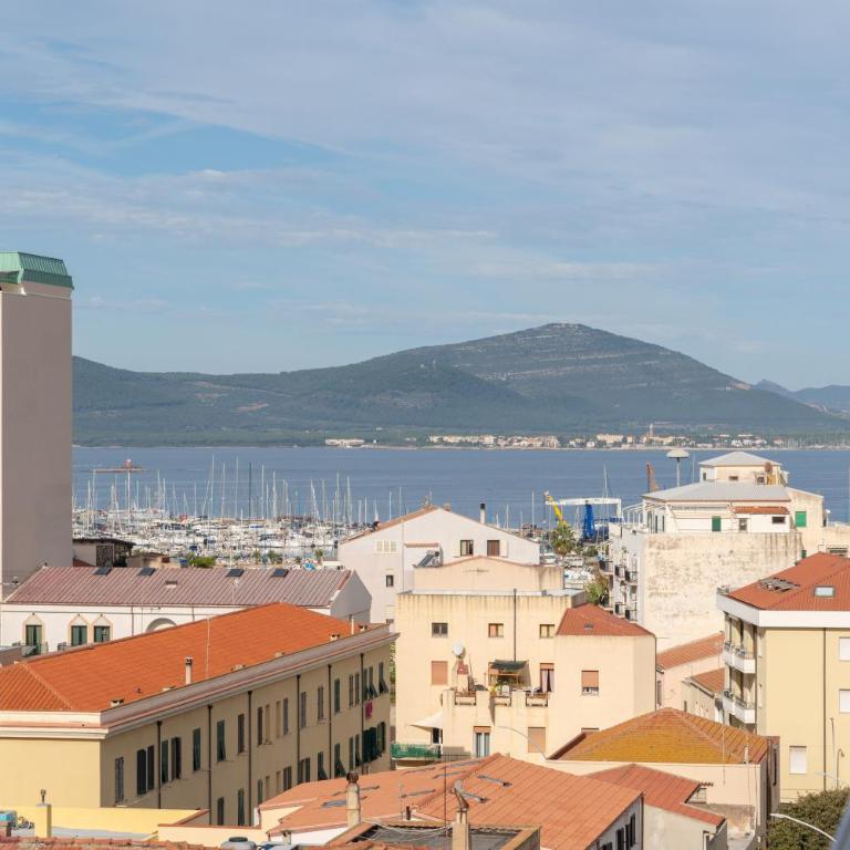 G&G Vacation Apartment - Two-Bedroom Apartment with Sea View - 27