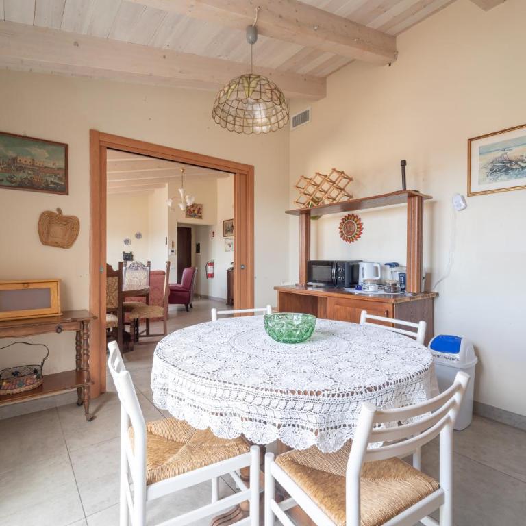 G&G Vacation Apartment - Two-Bedroom Apartment with Sea View - 17