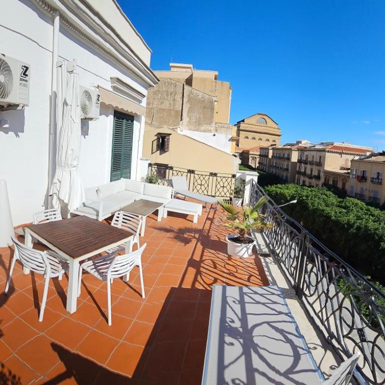 Central Apartment with terrace near teatro Massimo - One-Bedroom Apartment - 1